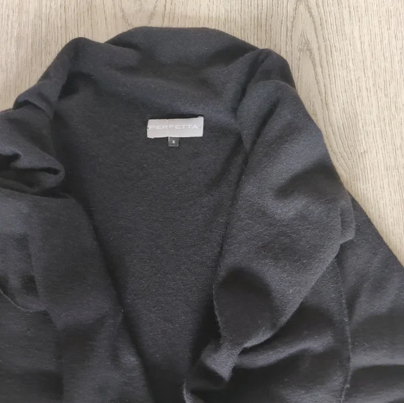 Merino Wool Soft, 1/2 sleeves Cardigan - Picture 4 of 5